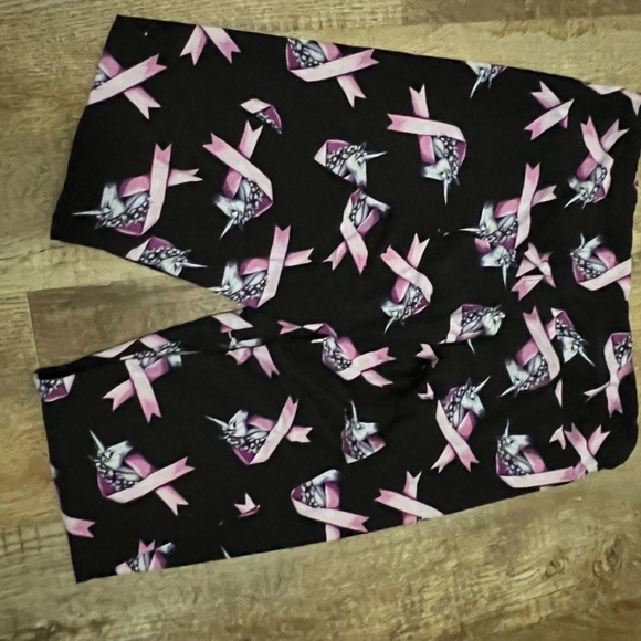 Lularoe Leggings White Unicorns Breast Cancer Awareness Pink Ribbon - Picture 2 of 4